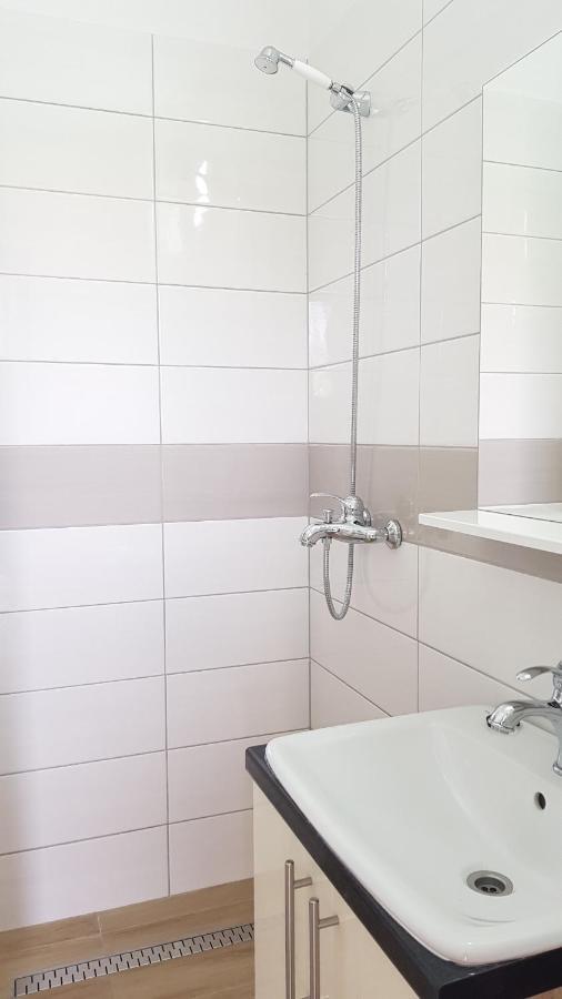 Apartment Tonci Новаля Екстериор снимка