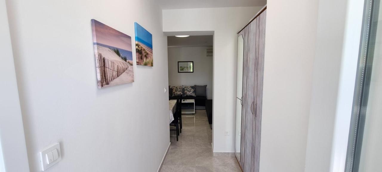 Apartment Tonci Новаля Екстериор снимка