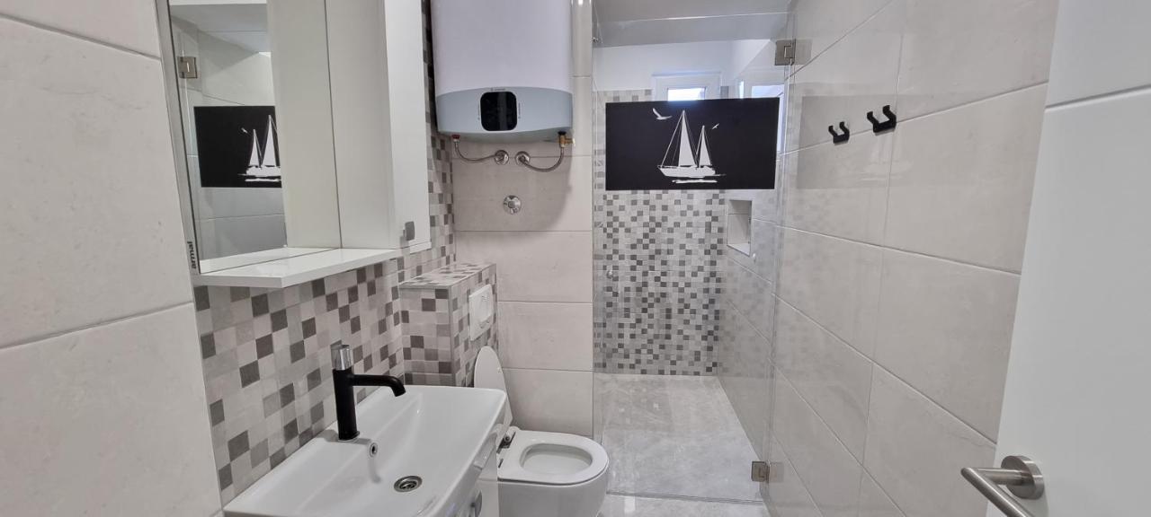 Apartment Tonci Новаля Екстериор снимка