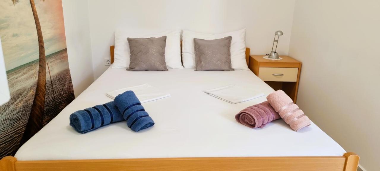 Apartment Tonci Новаля Екстериор снимка